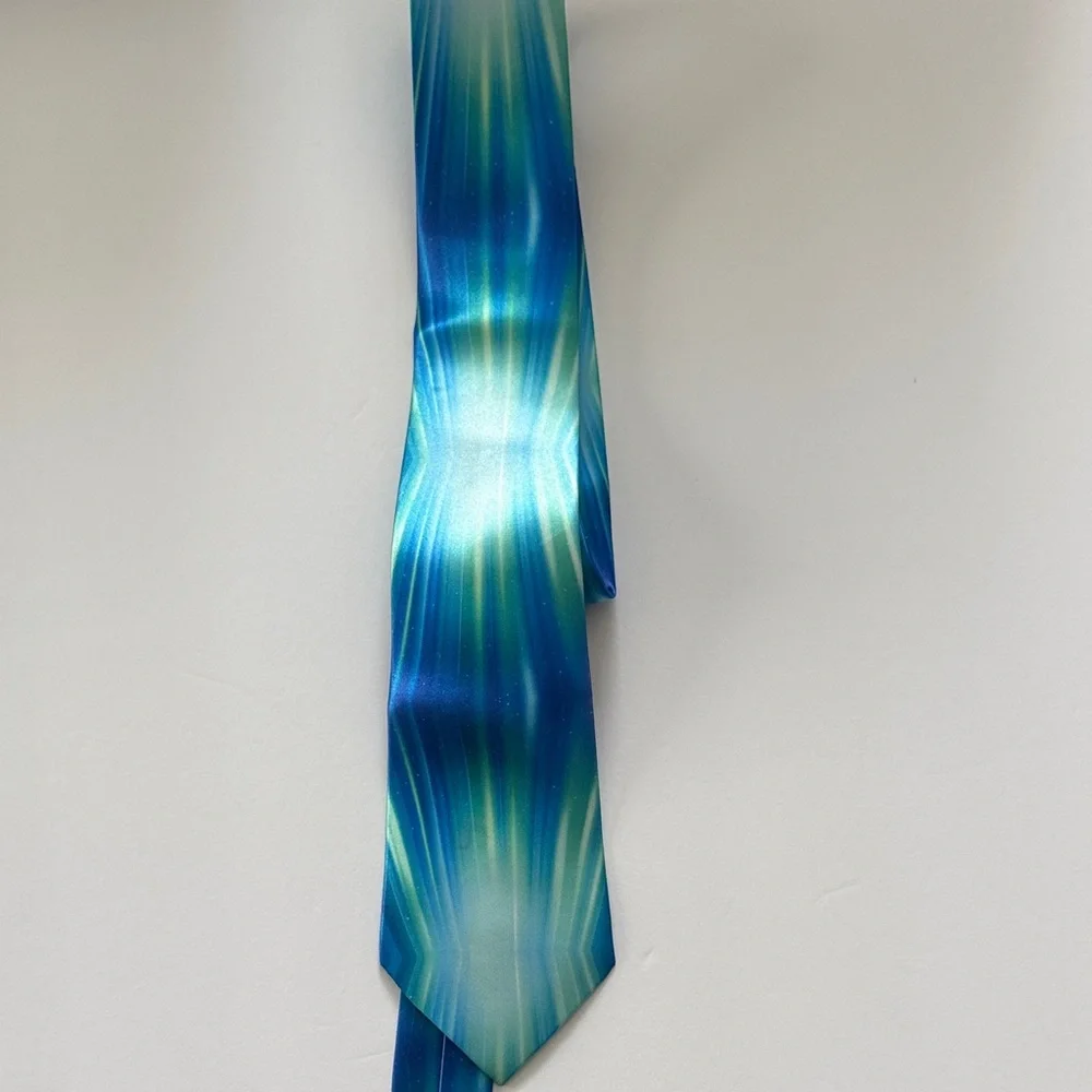 Men's Blue & Green Gradient Tie - Unbranded - Picture 1 of 3